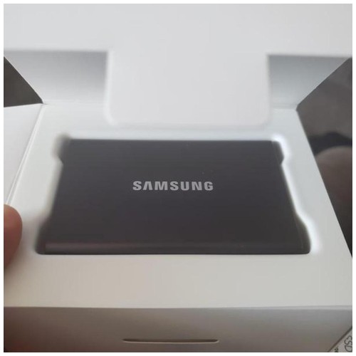 Samsung External SSD / Portable SSD T7 1TB - Baru - Garansi 3 Tahun - Titan Gray