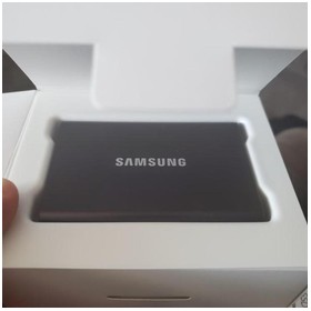 Samsung External SSD / Port