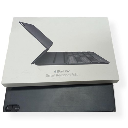 Apple iPad Pro 10.5 inch Smart Keyboard Folio - Black