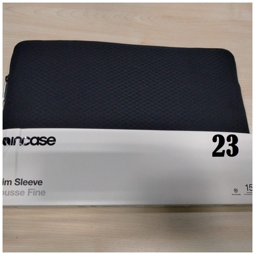 Incase Sleeve Macbook Pro 15” Slim INMB-100269 – Black